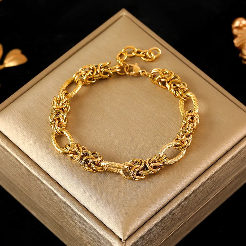 Bracelet Torsadé Plaqué Or 18K Femme – Bijou Acier Inoxydable Étanche & Anti-Ternissement