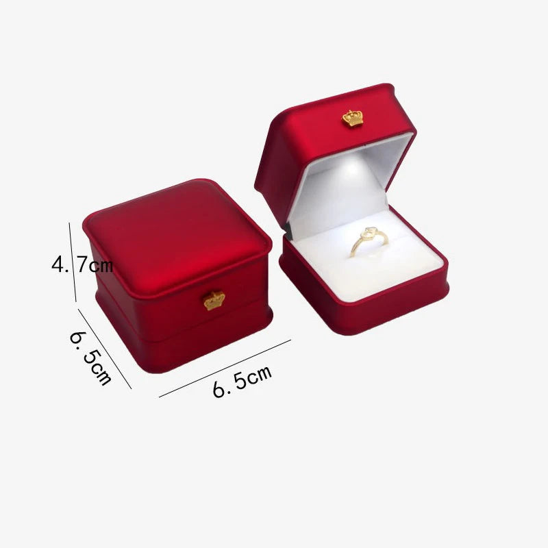 Écrin à Bijoux LED de Luxe - Velours Premium & Éclairage Spotlight Intégré