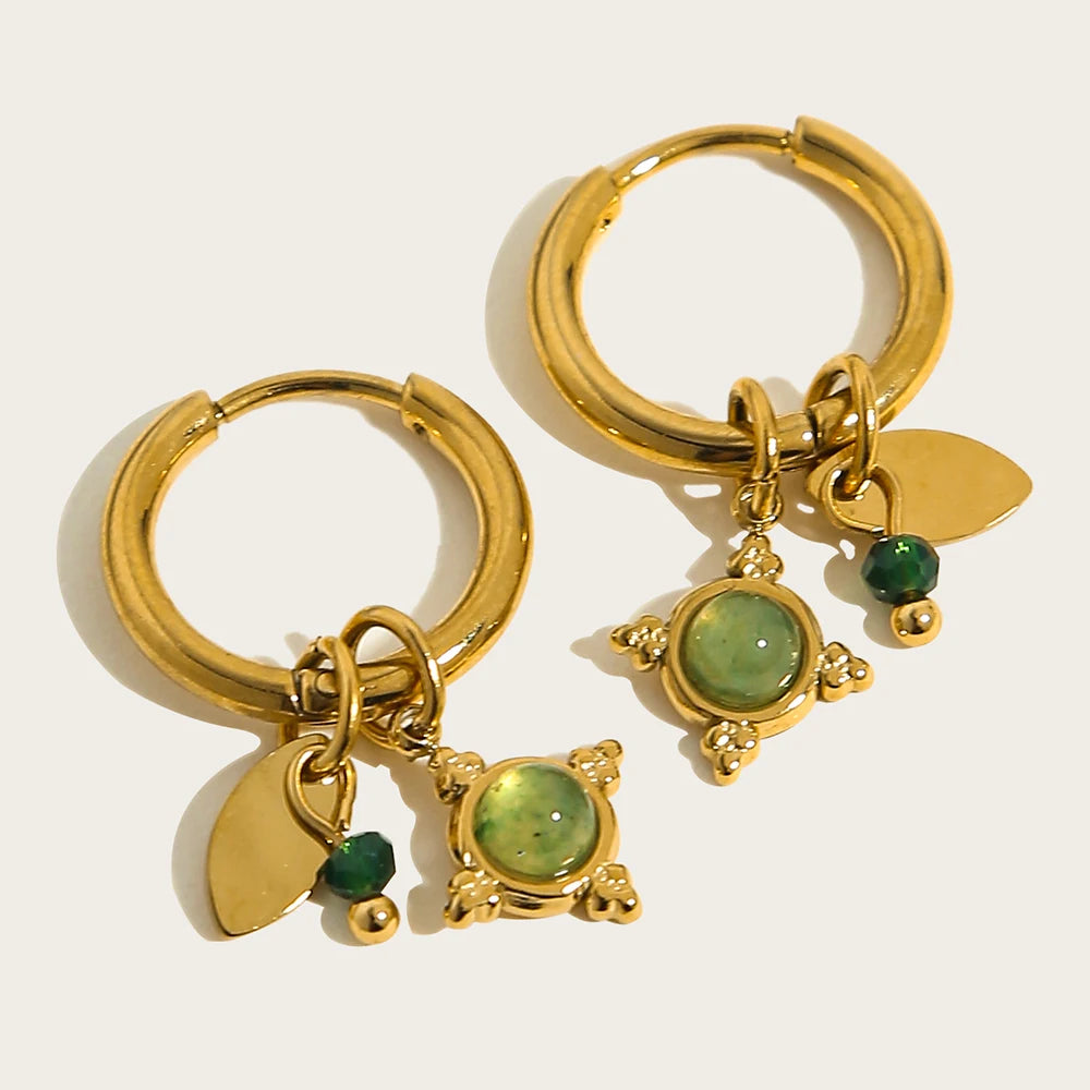 Boucles d'Oreilles Charmy – Créoles 18K & Pierre Naturelle Verte