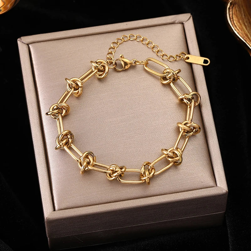 Bracelet Torsadé Plaqué Or 18K Femme – Bijou Acier Inoxydable Étanche & Anti-Ternissement