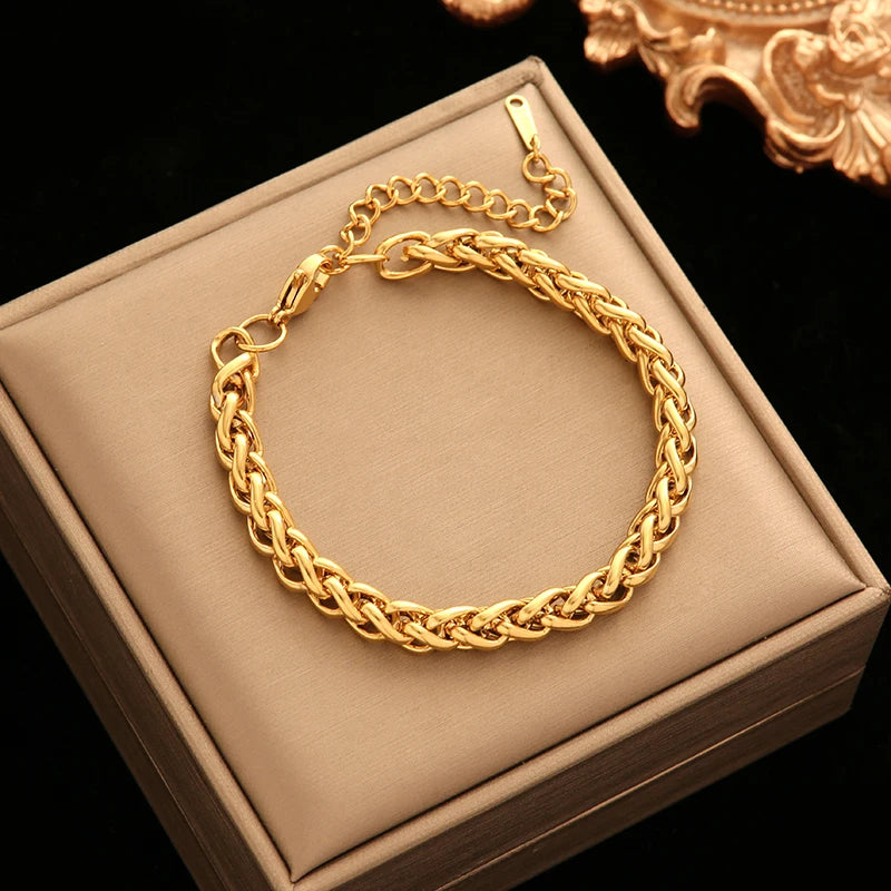 Bracelet Torsadé Plaqué Or 18K Femme – Bijou Acier Inoxydable Étanche & Anti-Ternissement